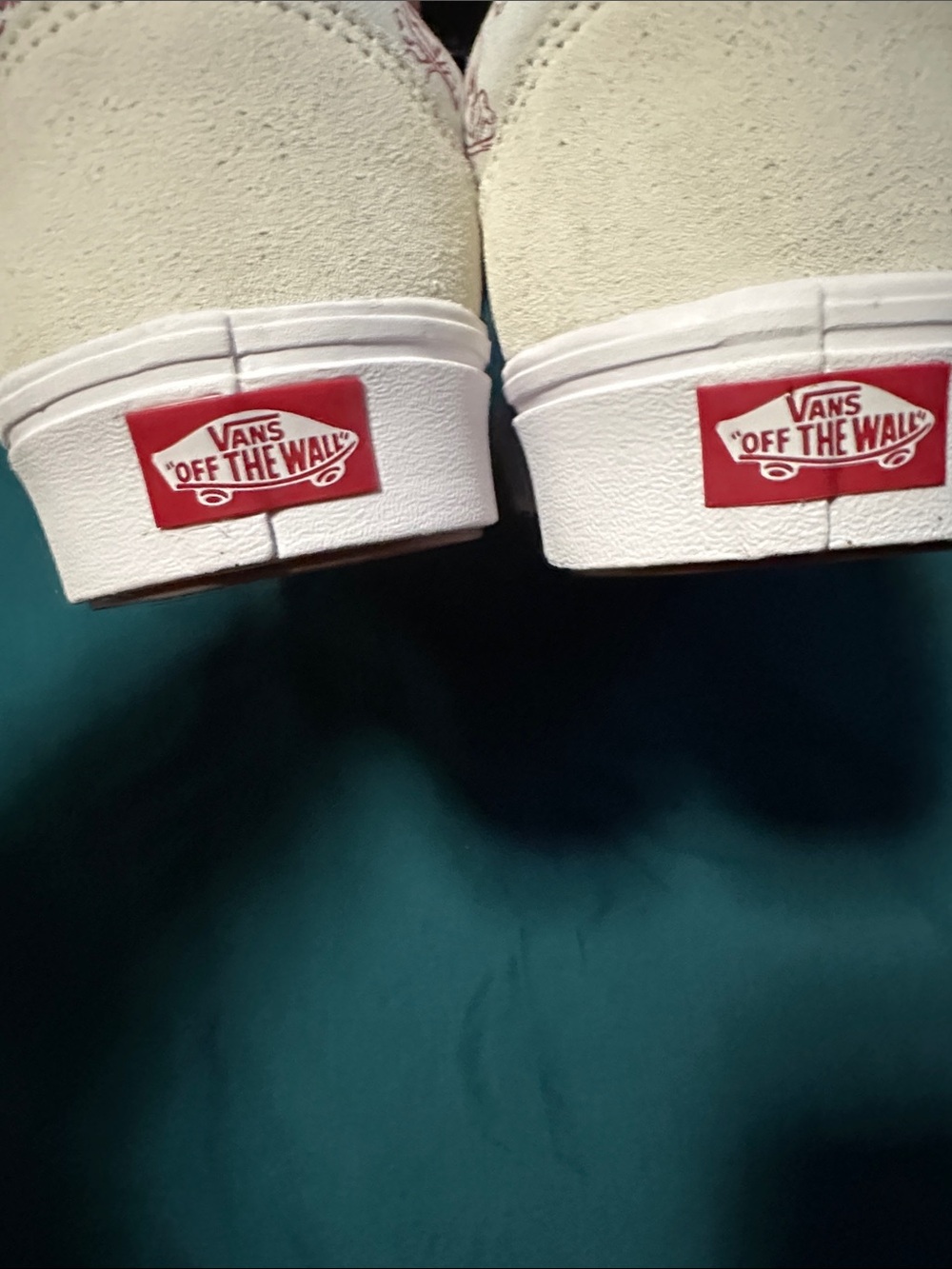 Vans - Picture 3 of 5